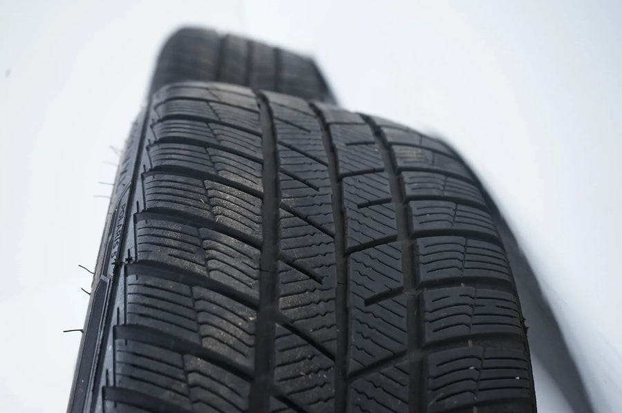 Kia Ceed ruote invernali pneumatici invernali 225 40 18 pollici 69R8805.28