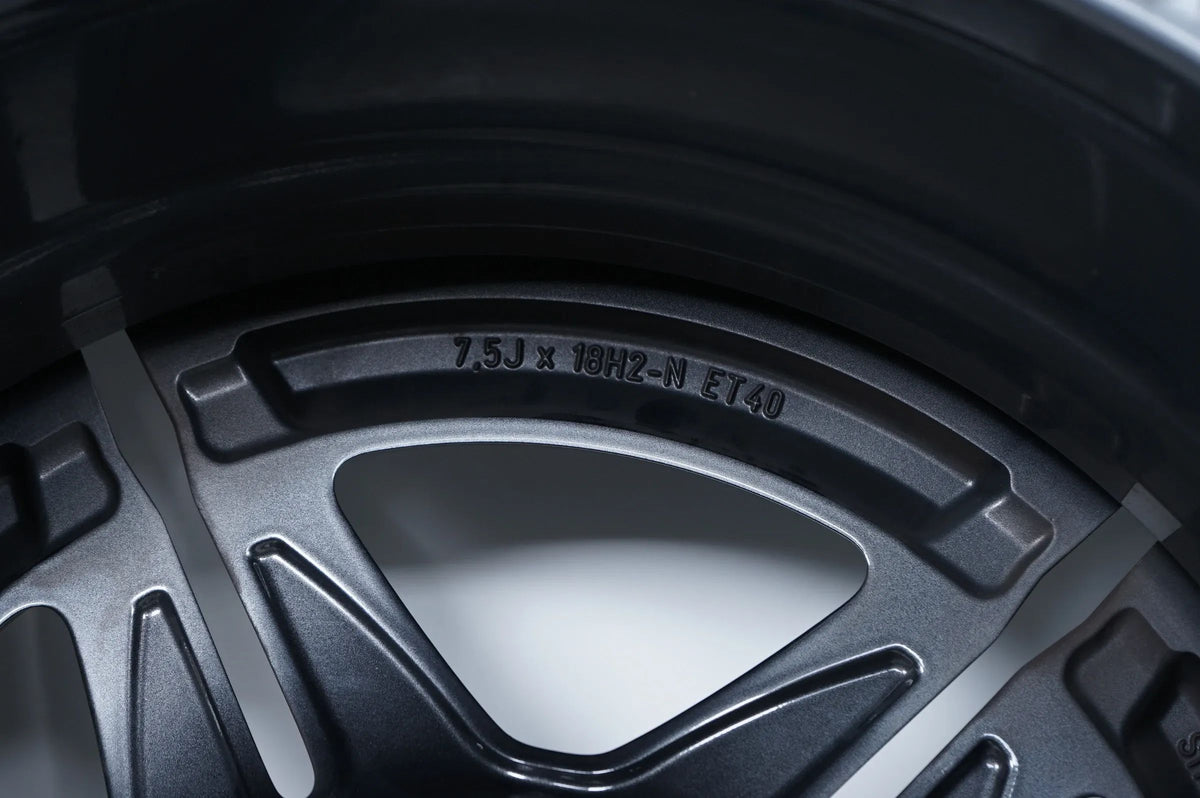 Mercedes C Class W206 summer tires, summer wheels AMG 18 inch Detailansicht 20