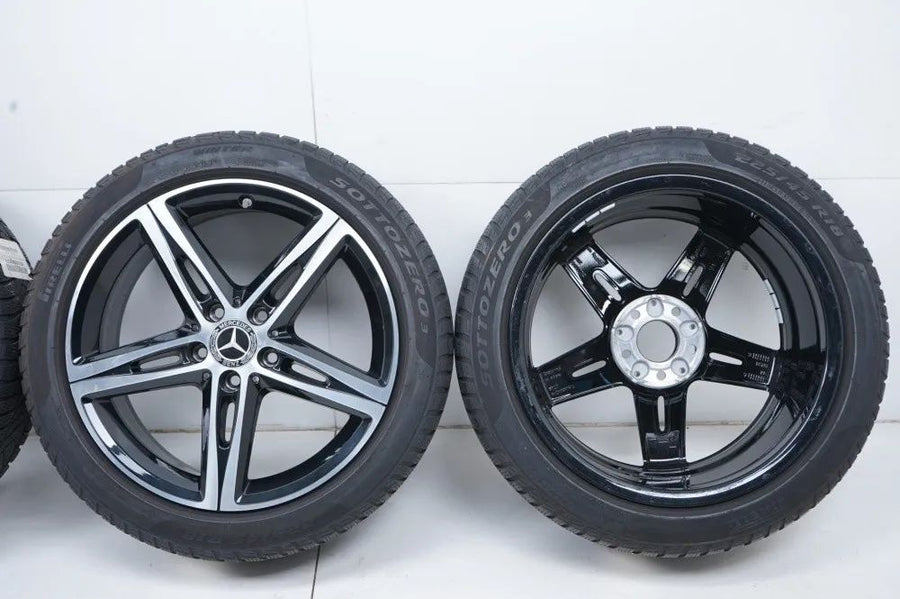 Mercedes A B Klasse W177 B247 Winterräder Winterreifen 18 Zoll