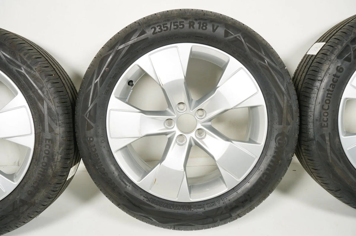 Volvo XC40 summer tires, summer wheels 235/55 R18 inch Detailansicht 4