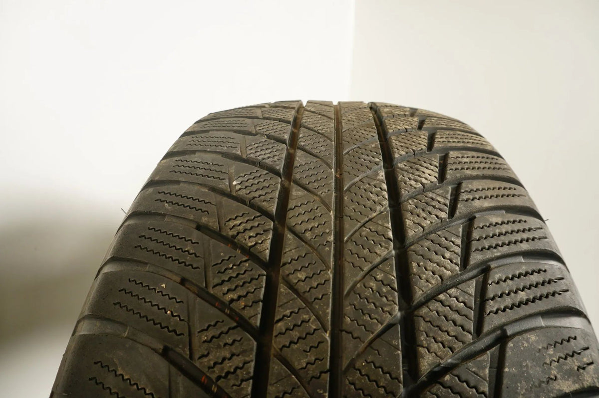 4 x Bridgestone winter tires 245/50 R19 inch DOT18 BMW* approx. 5mm tread depth RFT Detailansicht 5