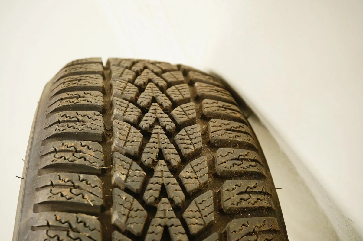 Smart A453 W453 Winterreifen Winterräder 15 Zoll 7mm Detailansicht 12