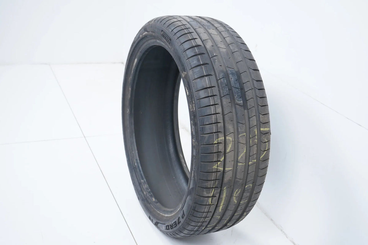 1x DEMO summer tire 225 40 20 inch Pirelli DOT18 BMW* Detail view 5