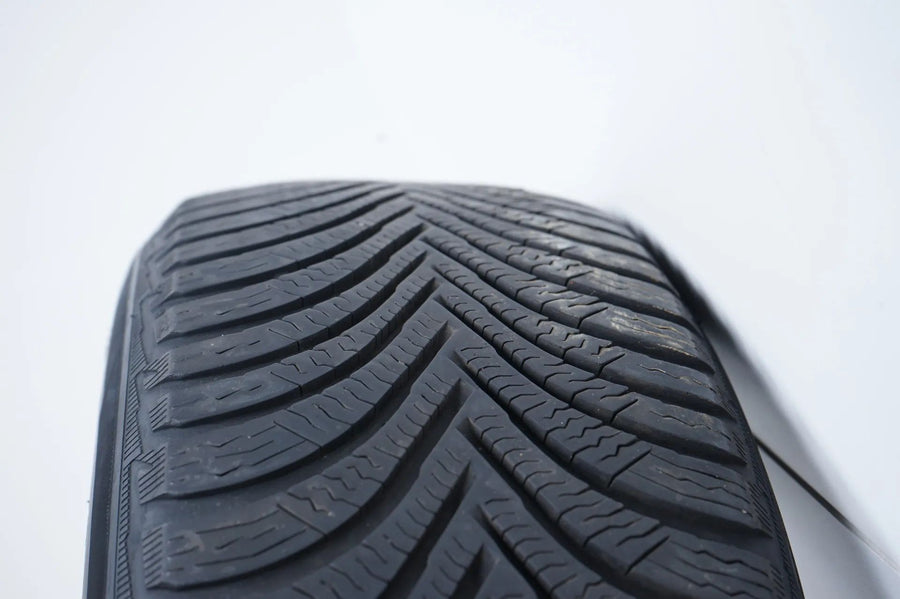 Mercedes A B Klasse W177 B247 Winterreifen Winterräder 16 Zoll