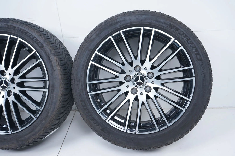 Mercedes třída C W206 celoroční pneumatiky zimní kola 225 45 18 palců