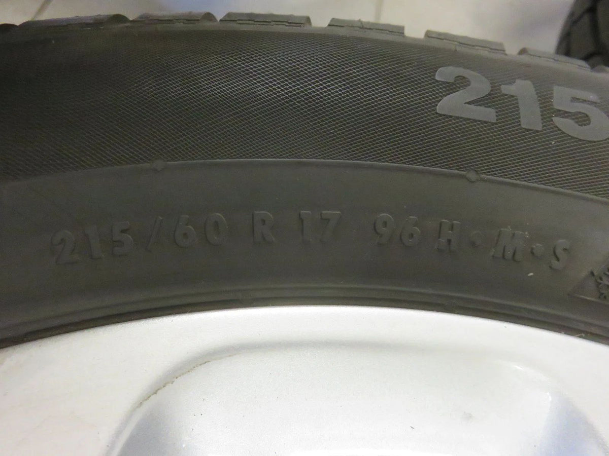 Original Mercedes GLA X156 Alloy Wheels Winter Tyres 215 60 R17 8mm Detail view 5