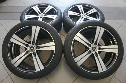 Originele Mercedes C-Klasse W206 S206 lichtmetalen velgen zomerbanden 225 45 245 40 R18