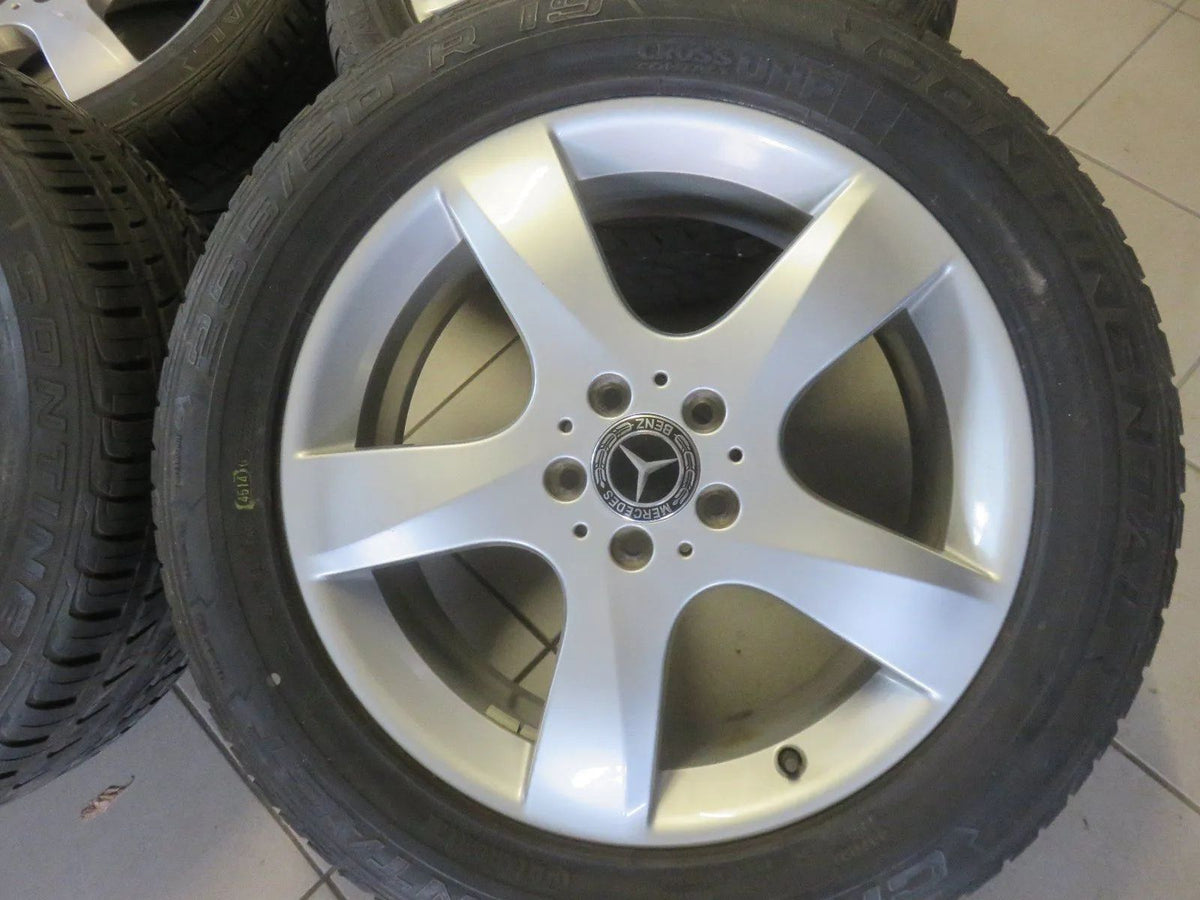 Cerchi in lega originali Mercedes Classe R W251 da 19 pollici, pneumatici estivi 255 50 R19 8 mm Visualizzazione dettagliata 3