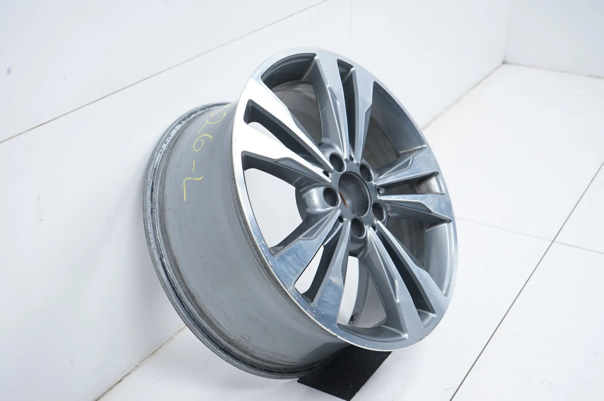 1 x Hliníkový disk Mercedesu třídy E Coupé W207 18 palců A2074012902 8J Detailní zobrazení 6