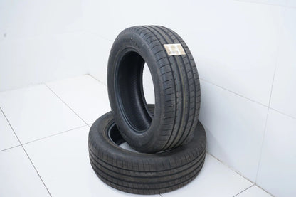 2x New DEMO Summer Tires Goodyear 235 60 18 inch DOT22