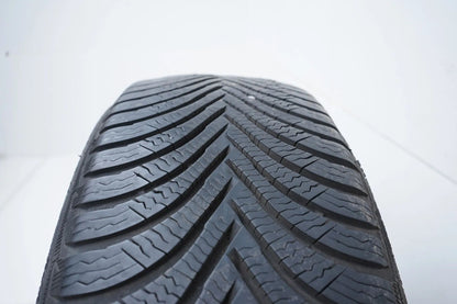 1x Winter tire 205 60 16 inch Michelin approx. 5 mm tread depth DOT21 MO