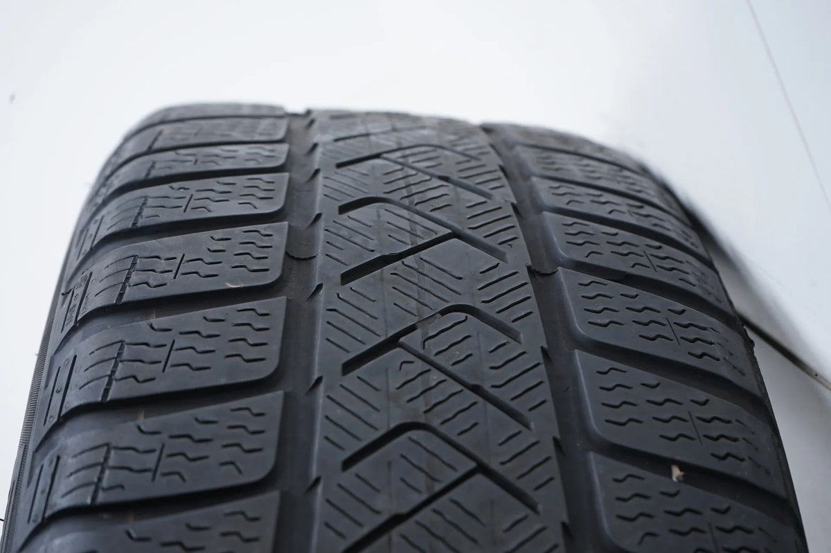 Mercedes C-Class W206 winter tires/wheels 225/45/18 inch Detailansicht 12