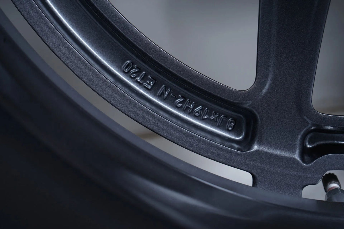Mercedes E43 E53 AMG W213 Winter Tires Winter Wheels 19 Inch Detailansicht 17