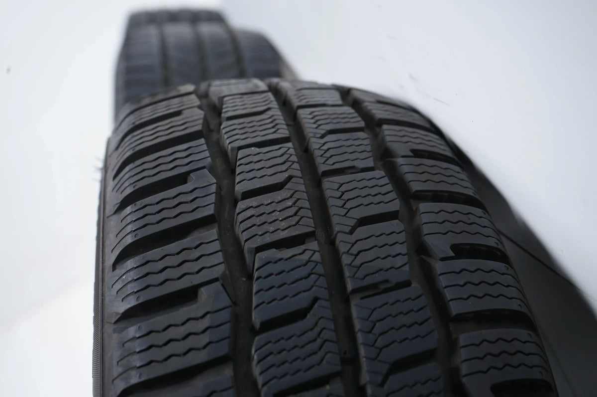 VW Transporter T5 T6 winter tires/wheels 215/65/16 inch Detailansicht 10