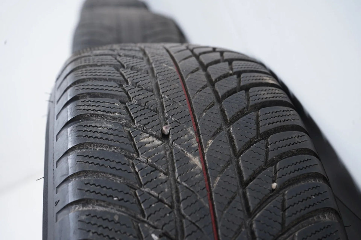 Pneumatici invernali e ruote invernali per VW Tiguan, Skoda Kodiaq e Audi Q3, 215 65 17 pollici Visualizzazione dettagliata 10