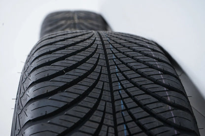 Audi Q5 8R All-weather tires, all-season tires, 235/65 R17 inch, 8mm tread depth