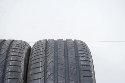 2x DEMO Sommerreifen Pirelli 245 40 18 Zoll MO DOT21  MO