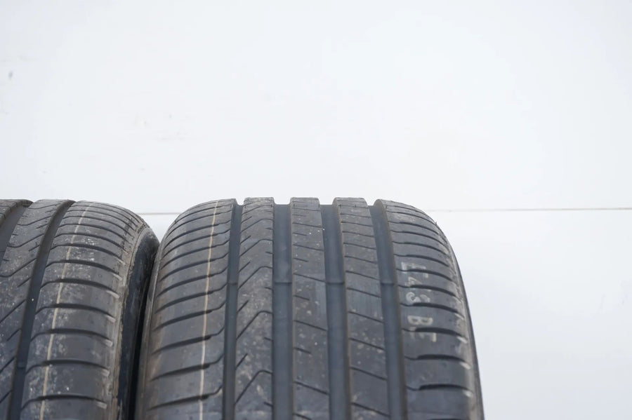 2x DEMO Sommerreifen Pirelli 245 40 18 Zoll MO DOT21  MO