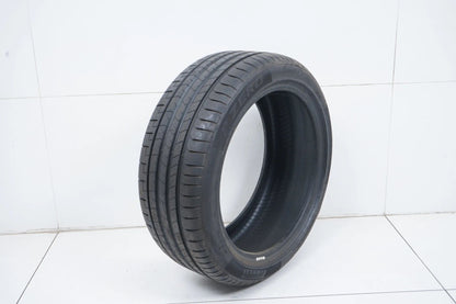 1 x Sommerreifen Pirelli P Zero 225 45 18 Zoll DOT17 ca.7mm