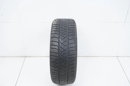 1 x Pirelli winter tire 225 45 18 inch DOT21 approx. 4 mm MO RFT