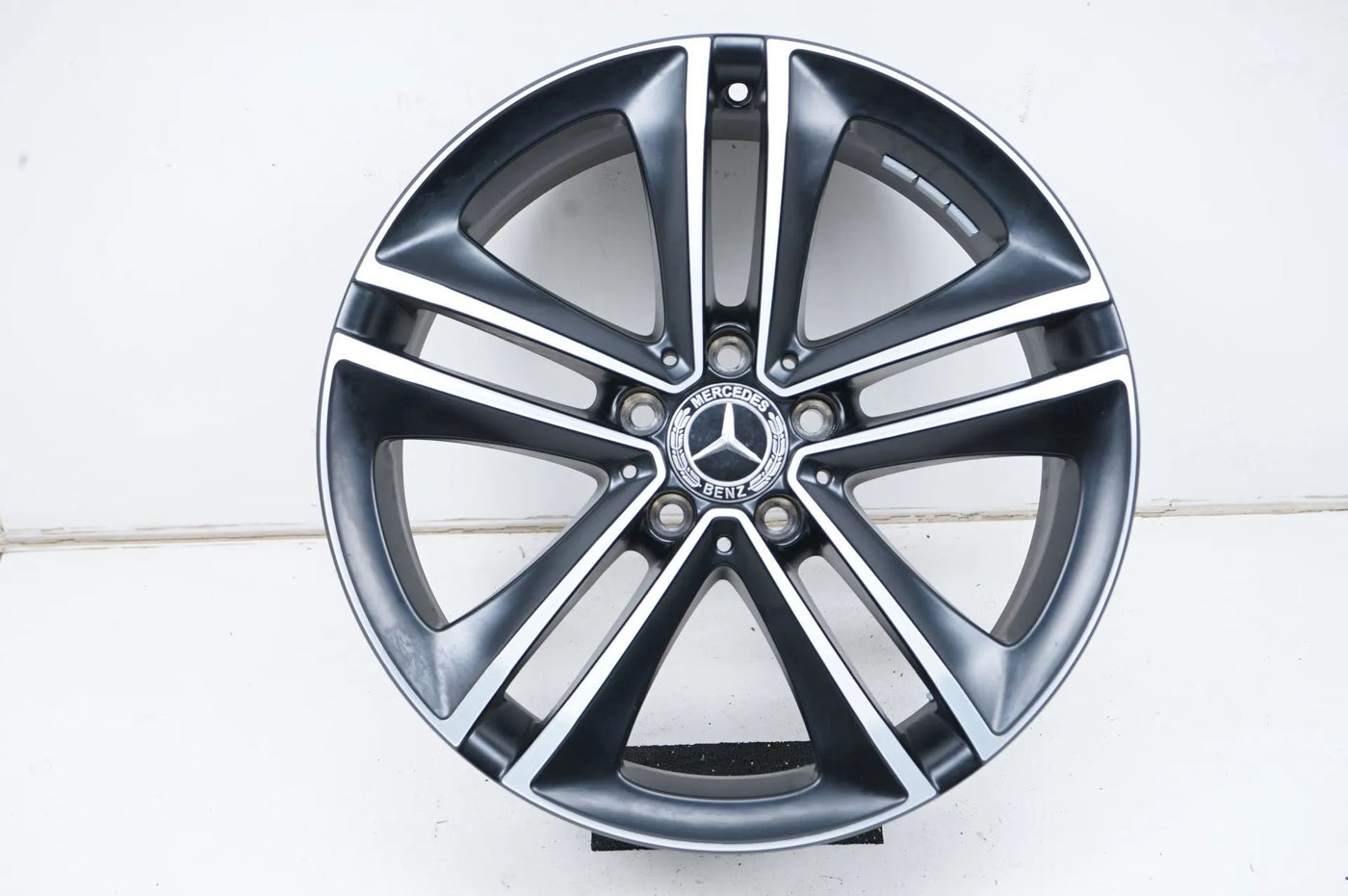 1 jante alliage Mercedes CLS W257 18 pouces A2574010200 9J ET33