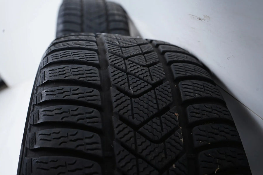 Mercedes C-Class W206 winter tires/wheels 225/45/18 inch