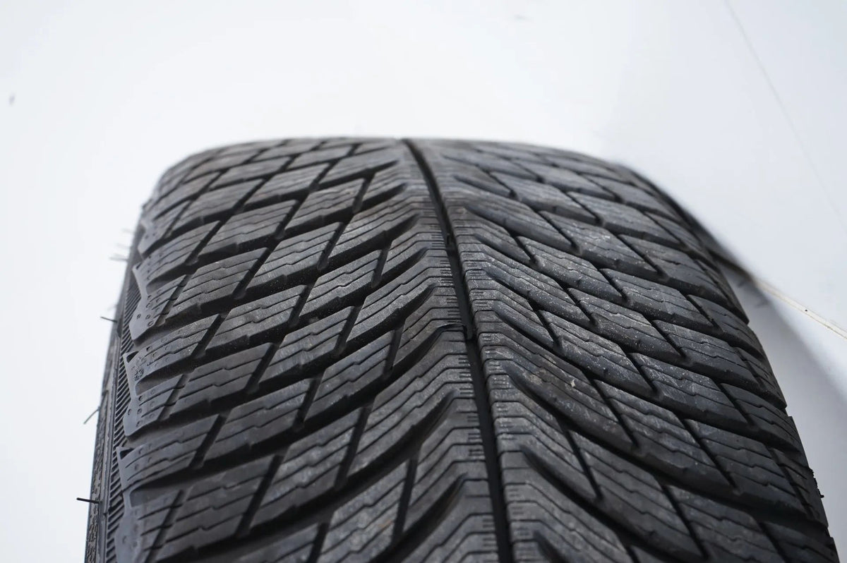 Mercedes A35 W177 AMG Winterreifen Winterräder 235 40 18 Zoll Detailansicht 18