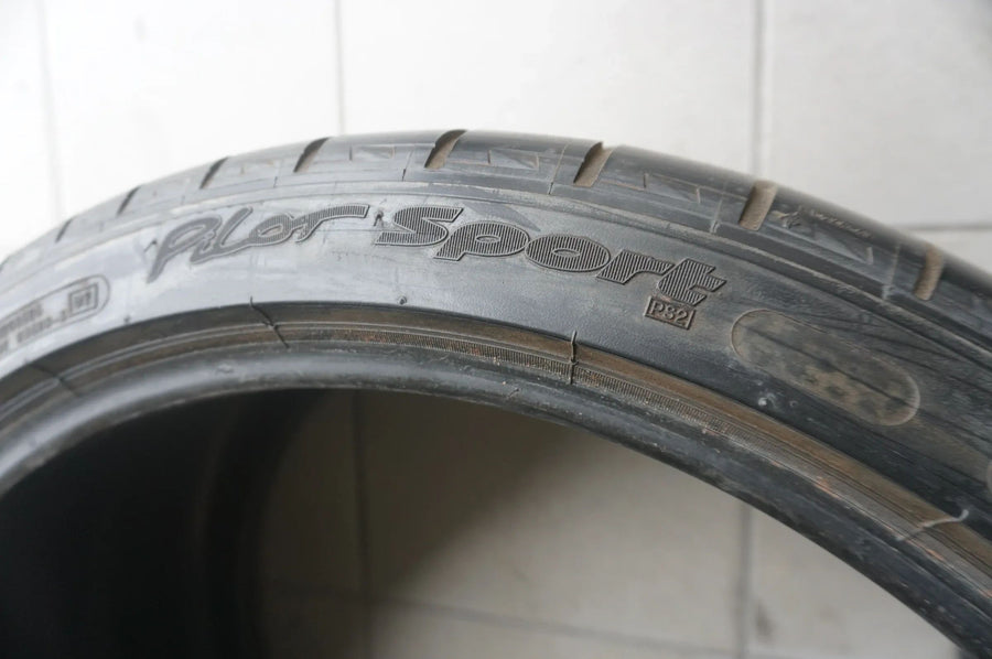 1 X 305 30 ZR21 R21 104Y Summer Tire Michelin Pilot Sport 2009