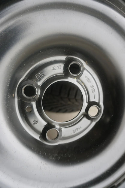 Original Renault Clio V Stahlfelgen Winterreifen Winterräder 185 65 R15 2023 7mm
