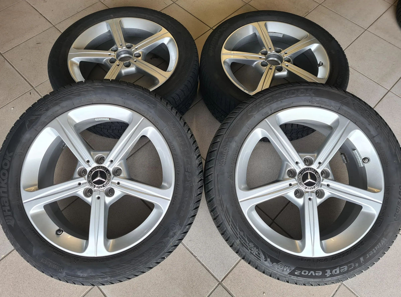 Cerchi in lega Mercedes Classe A W177 Classe B W247 CLA, pneumatici invernali 205 55 R17 6mm