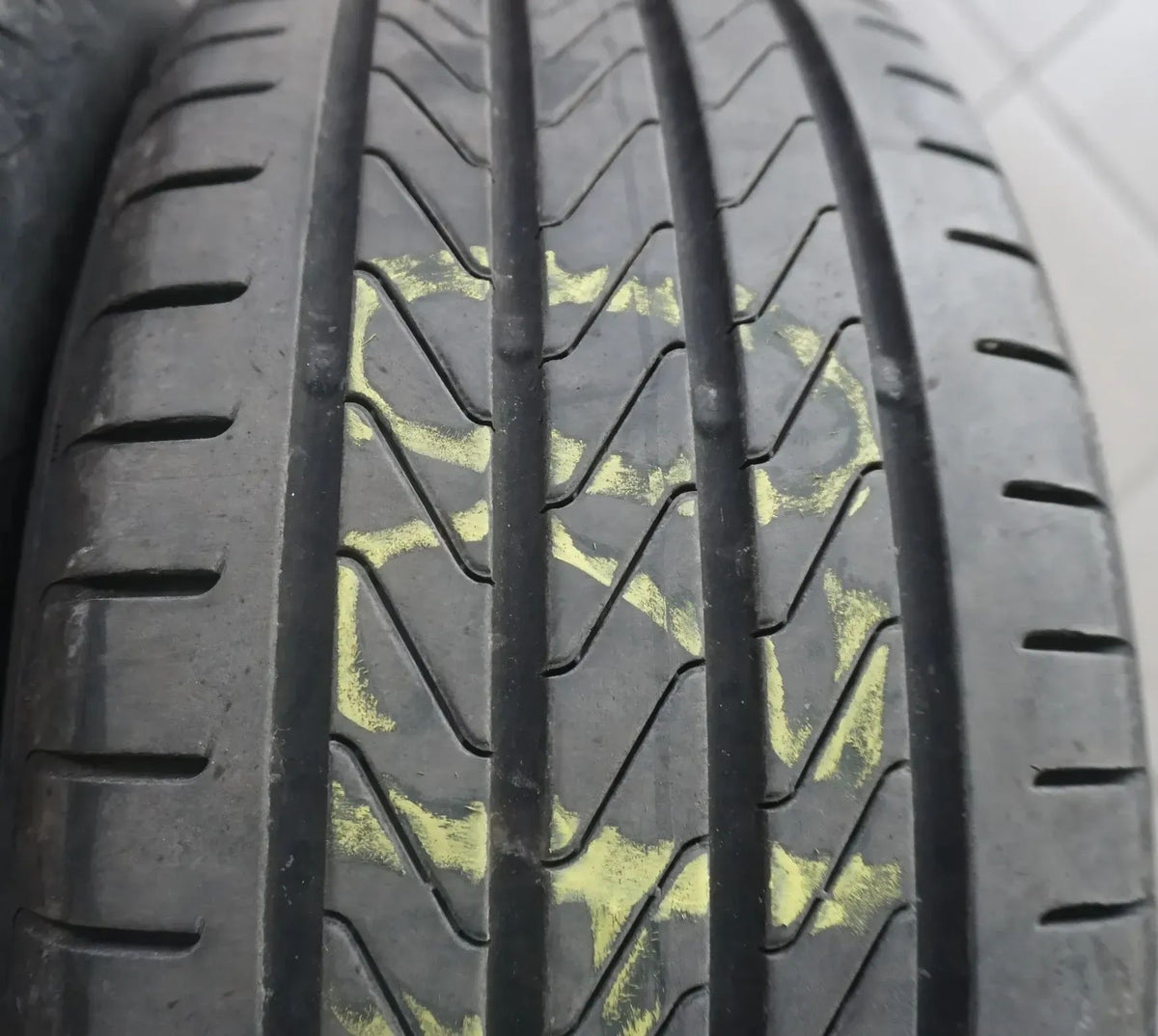 1 X 215 50 R17 95V Sommerreifen Continental PremiumContact C 2023 5,5mm Vue détaillée 2