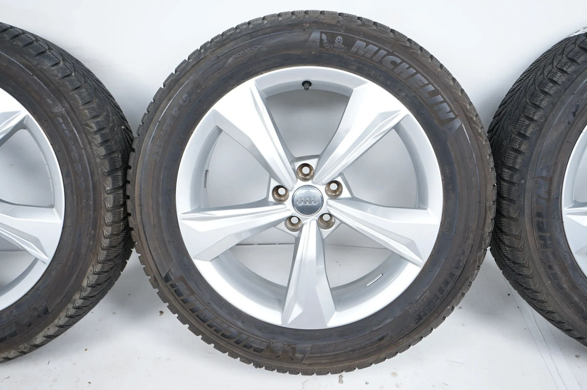 Audi Q5 SQ5 FY 8OA Winterreifen Winterräder 235 55 19 Zoll 7mm 80A601025K Detailansicht 5