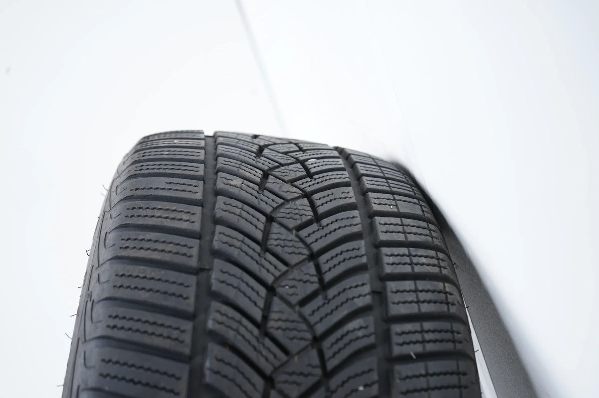 Mercedes C Klasse W206 Hybrid Winterräder Winterreifen 17 Zoll Detailansicht 11