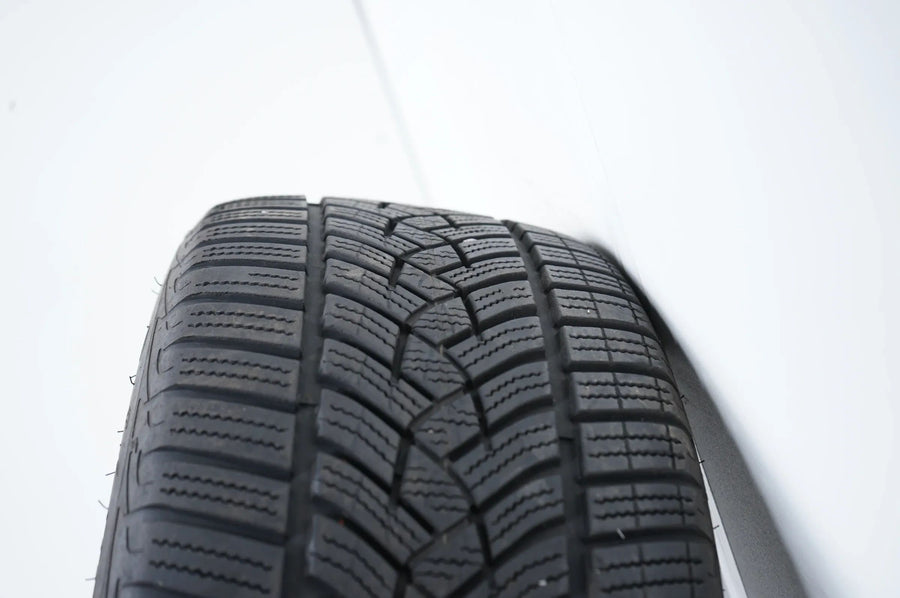 Mercedes C Klasse W206 Hybrid Winterräder Winterreifen 17 Zoll