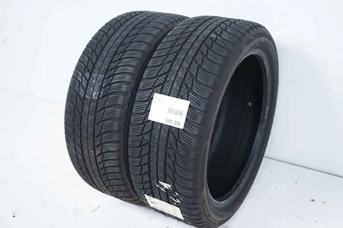 2 x Winterreifen Bridgestone LM 001 225 45 18 Zoll DOT23 ca.6 mm Detailansicht 3