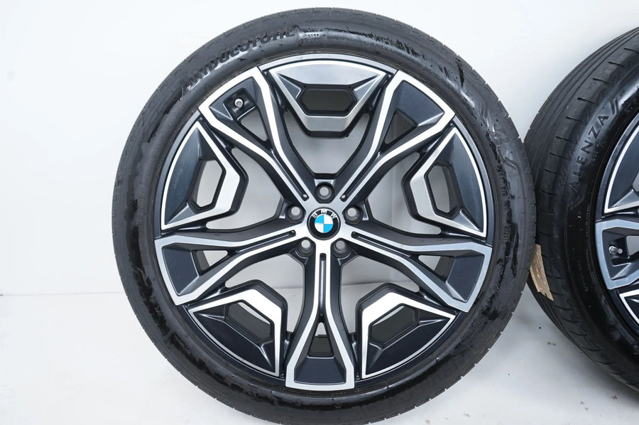 BMW iX i20, pneumatici estivi, ruote estive e cerchi in lega da 22 pollici 5A02659 1021