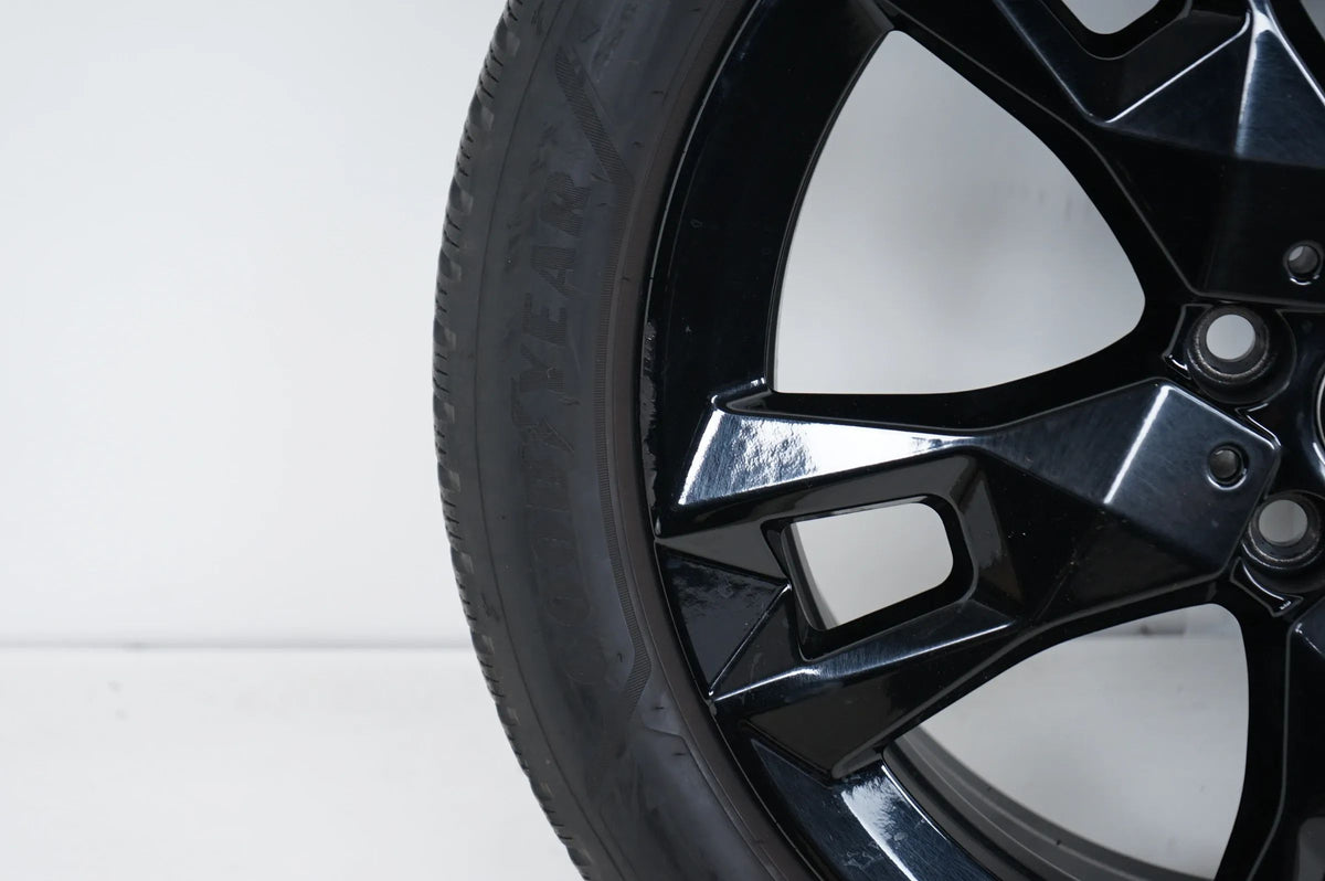 Pneumatici invernali e ruote invernali BMW Serie 1 Serie 2 F70 F74 195 50 18 pollici 968M 5A45271 Visualizzazione dettagliata 4