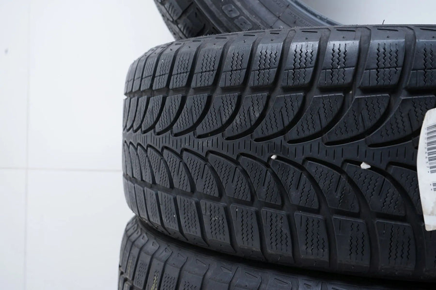 4x pneumatici invernali Bridgestone 235 60 18 pollici DOT19/18 MO circa 4mm
