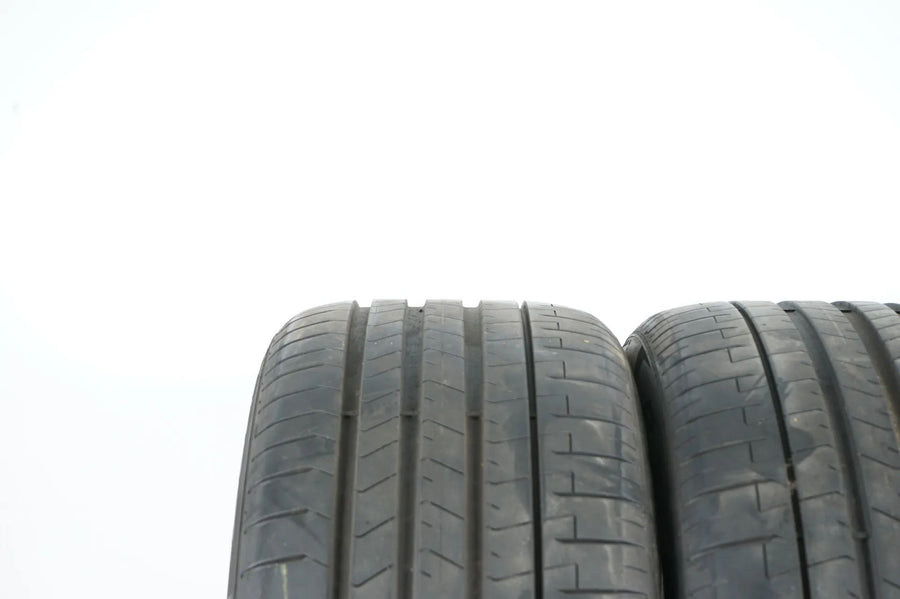 2x Pirelli summer tires 275 40 22 inch BMW* DOT22 approx. 6mm tread depth