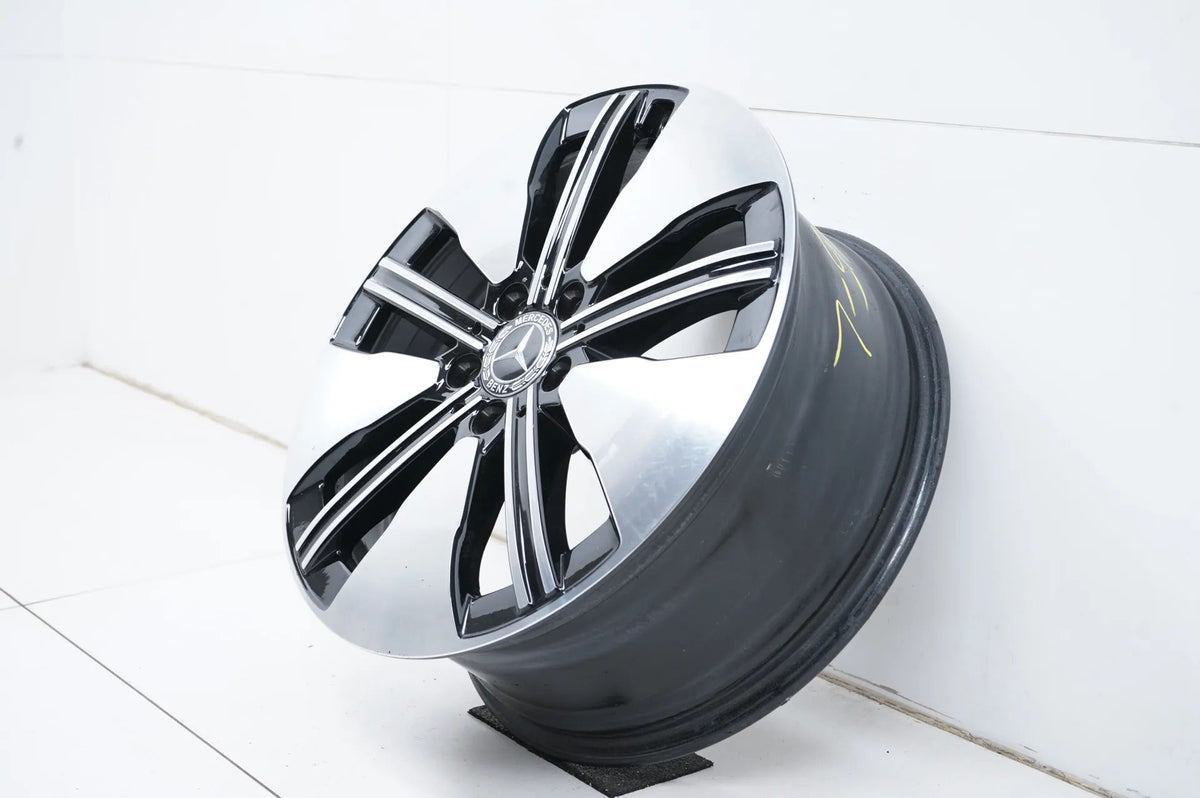 1 x Jante alliage Mercedes EQA EQB H243 X243 18 pouces A2434011300 Detailansicht 5
