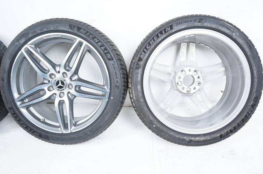 Mercedes E Klass W213 AMG Allwetterräder mit neuen Allwetterreifen 245 40 19 Zoll A2134012000