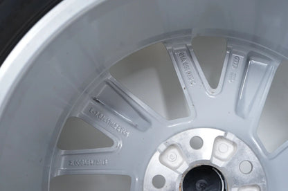 Comme neuf Audi Q2 81A roues hiver pneus hiver 215 55 17 pouces 8mm 81A601025C