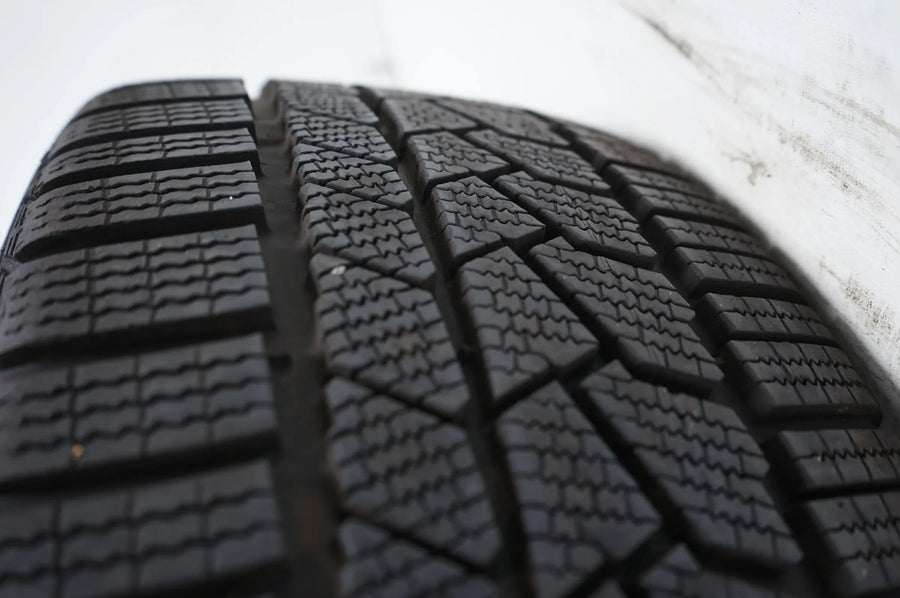 BMW Série 2 Série 3 Série 4 G20 G21 G22 G42 roues hiver pneus hiver 18 pouces 7mm 8089890