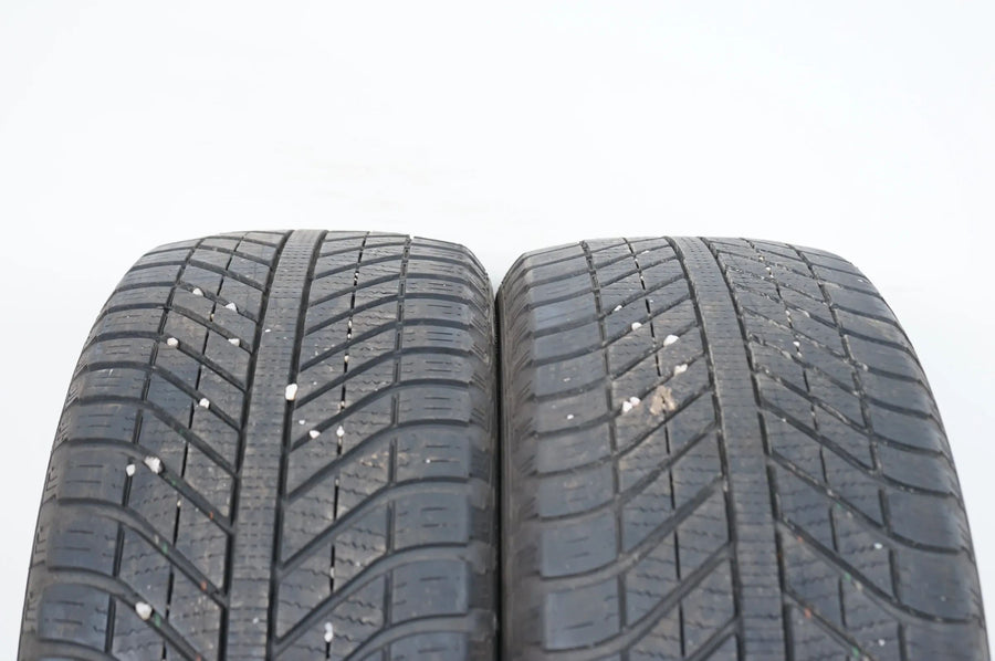 2x all-seasonbanden Goodyear 235 50 17 inch R17 DOT22 ca.5mm