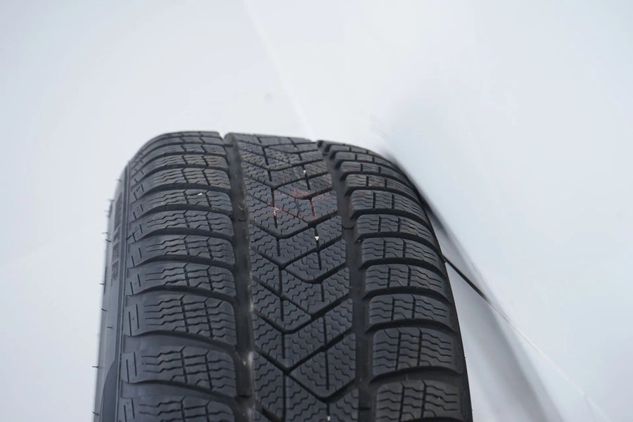 BMW X1 X2 F48 F39 Winter Tires Winter Wheels 225 45 19 inch