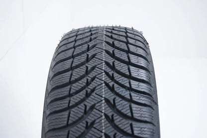 1x NEW Demo Winter Tire 205 60 16 inch Michelin DOT18 BMW*