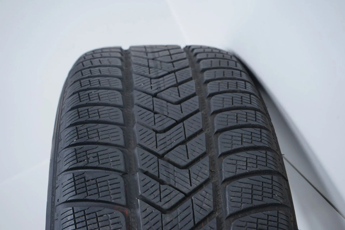 Land Rover Range Velar winter tires/wheels 255/55/19 inch Detailansicht 12