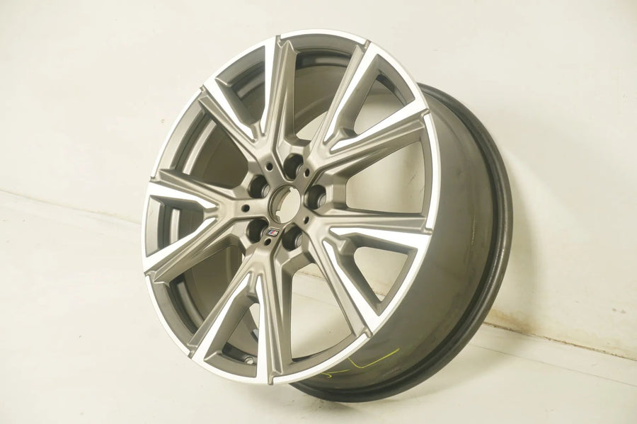 1 x hliníkový disk BMW řady 1 a 2 F40 F44 19 palců M557 8053525 8J