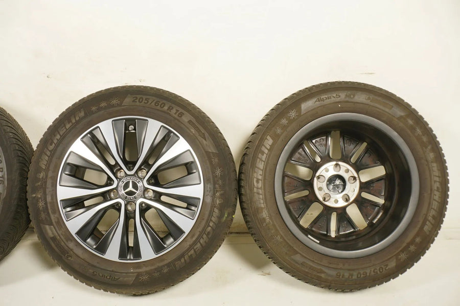 Pneus hiver et jantes hiver 16 pouces pour Mercedes Classe AB W177 B247
