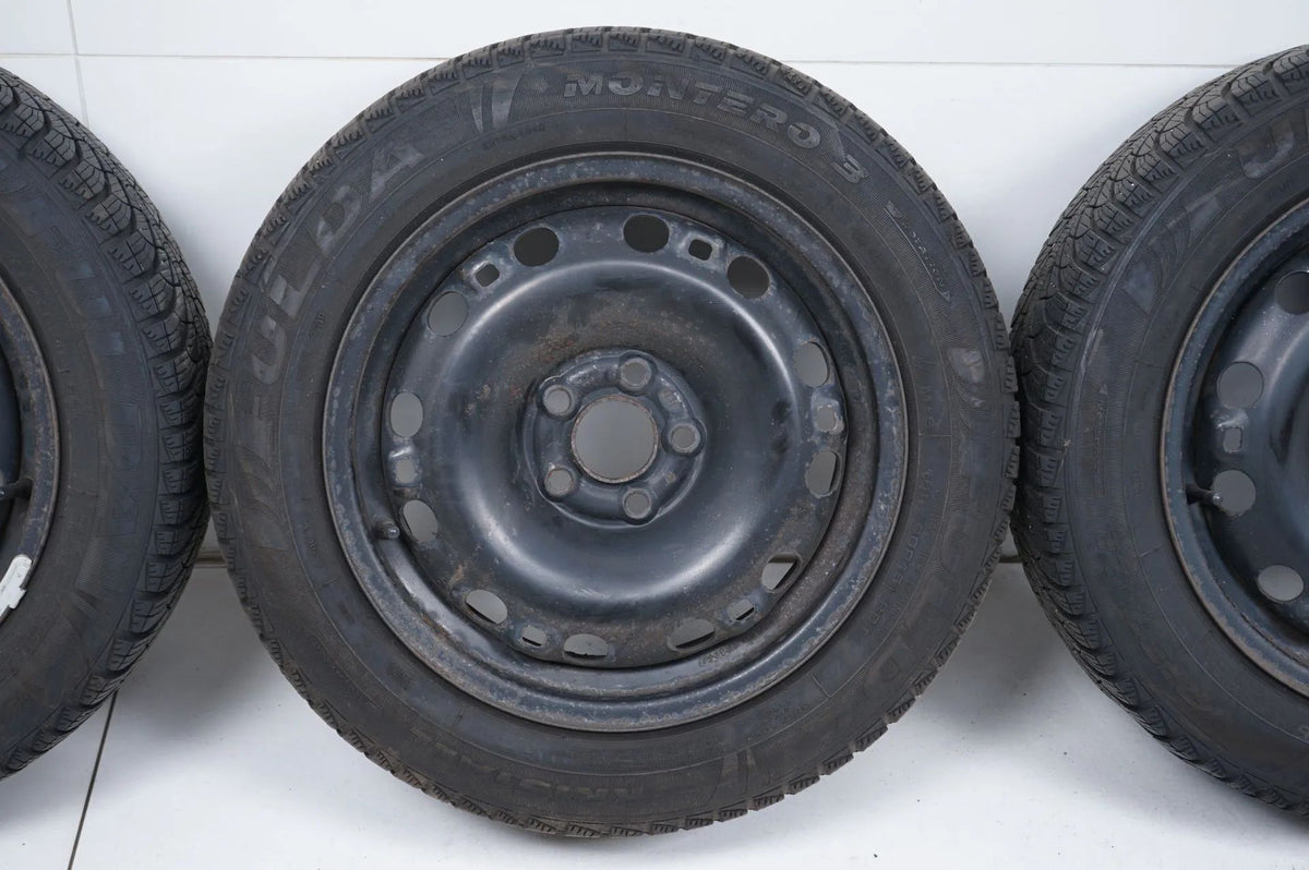 Unknown winter wheels/tires 185/60/15 inch 5 x hole 6J ET Detailansicht 4